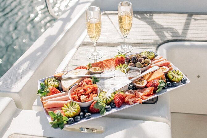 2 1/2 Hr Private Skippered Yacht Charter and Platter on Pittwater - Key Points