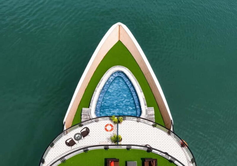 2/3-Day Halong & Lan Ha Bay Doris 5* Cruise balcony, bathtub - A Closer Look at the 2/3-Day Doris 5* Cruise in Lan Ha Bay