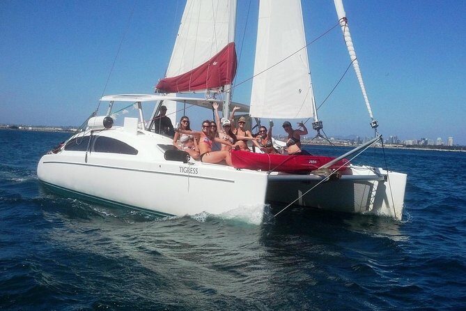 2.5 Hour Catamaran Sail Adventure - A Detailed Look at the 2.5 Hour Catamaran Sail Adventure