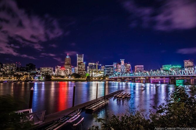 2.5-hour Dinner Cruise on Willamette River - Key Points