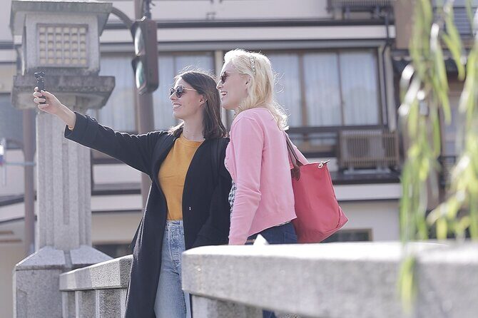 2.5 Hours Kinosaki Onsen Check In Tour - First Impressions: Setting the Scene in Kinosaki Onsen