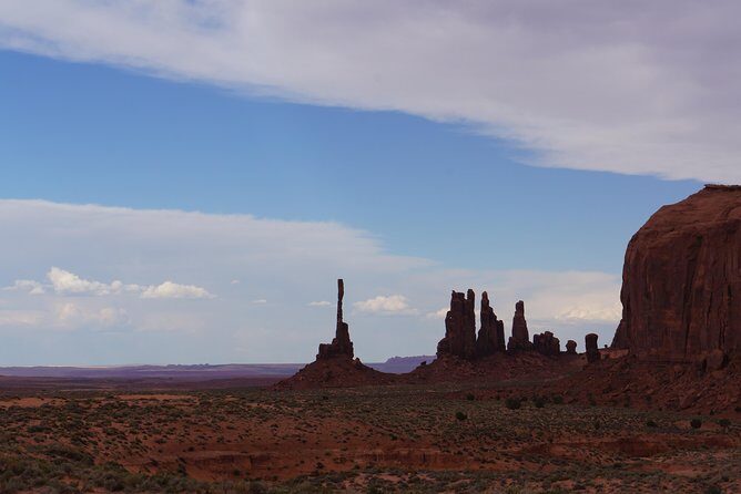 2.5 HR Tour (3SNGT 2.5hr) - Discover the Heart of Monument Valley on a 2.5-Hour Guided Tour