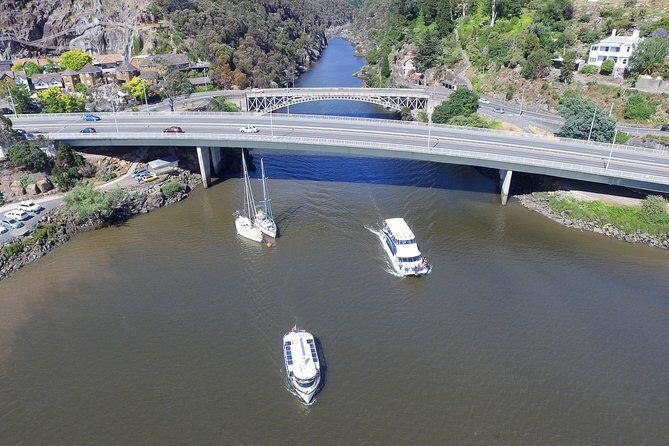 2.50 hour Afternoon Discovery Cruise including Cataract Gorge departing at 3 pm - Key Points