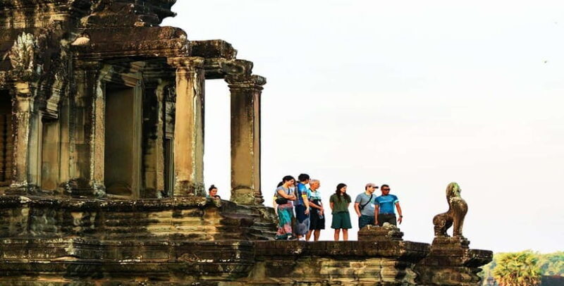 2-Day: Angkor Temple Treasures and Unique Floating Lifestyle - Key Points