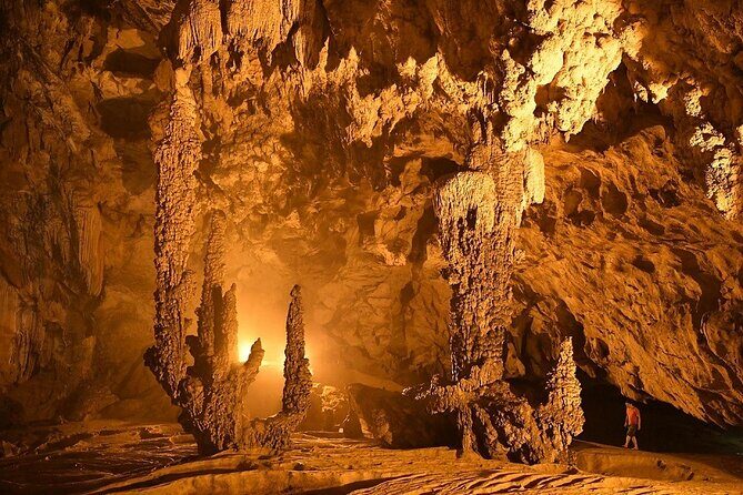 2 Day Ban Gioc Waterfall Tour in Nguom Ngao Cave - Key Points