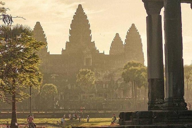 2-Day Best of Angkor Wat and Tonle Sap Lake Tour - Possible Drawbacks