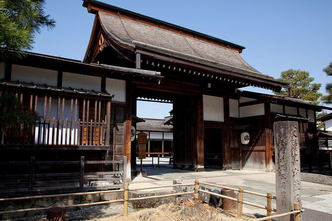 2-Day Bus Tour to Shirakawago & Hida No Sato Winter Illumination - FAQ