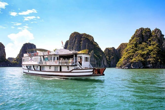 2-day Ha Long Bay Cruise included Transfer, Kayking and Swimming - A Complete Look at the 2-Day Halong Bay Cruise: Transfers, Kayaking, and Swimming