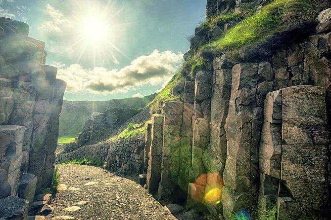 2-Day Northern Ireland Tour from Dublin Including Belfast and Giants Causeway - A Closer Look at the 2-Day Northern Ireland Tour from Dublin
