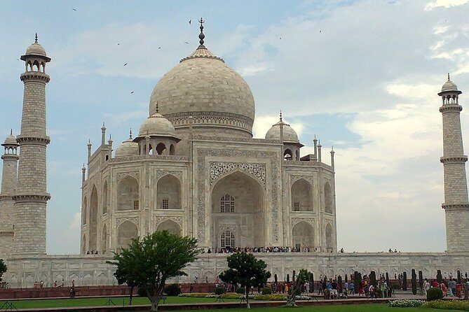 2-Day Private Tour of Agra incl Taj Mahal, Fatehpur Sikri & Agra Fort from Delhi - Exploring the Highlights of the Tour