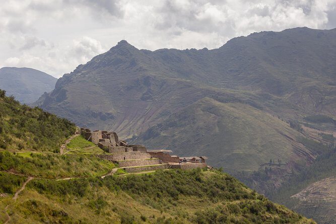 2-Day Sacred Valley Machu Picchu 4star hotel & Vistadome train - A Deep Dive into the 2-Day Sacred Valley and Machu Picchu Tour