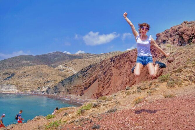 2-Day Santorini Bus Tour with Volcanic Cruise - What Makes This Tour Stand Out?