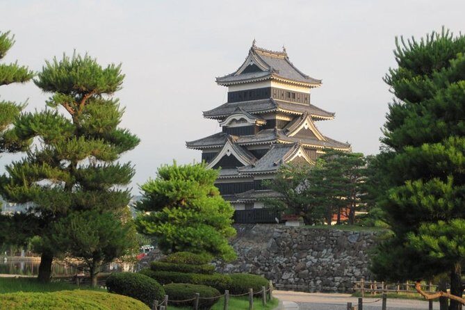 2-Day Snow Monkey Tour: Nagano to Takayama via Matsumoto - Key Points