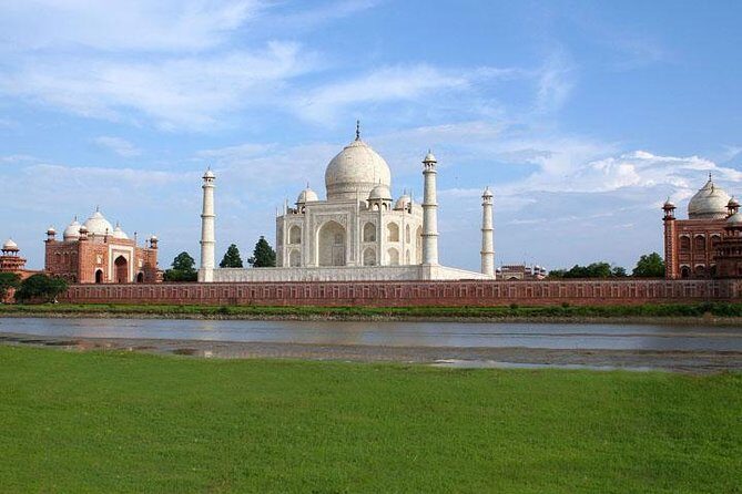 2-Day Tour to The Taj Mahal and Agra from Pune with Both side Commercial Flights - In-Depth Review of the 2-Day Taj Mahal Tour from Pune