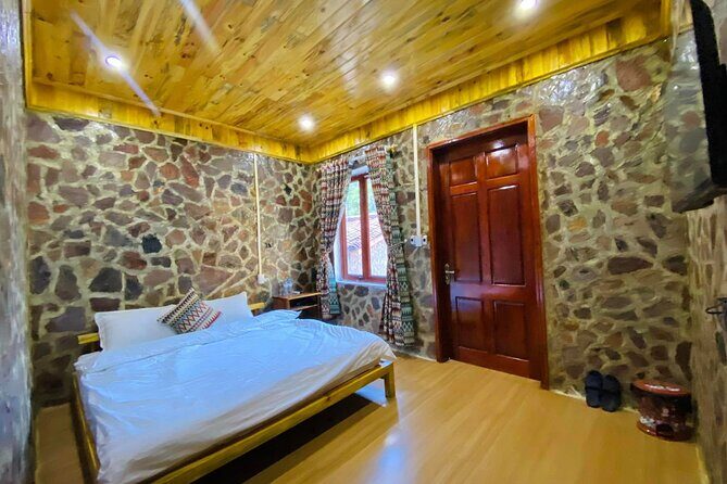 2 Days 1 Night Ban Gioc Waterfall Tour from Hanoi By Limousine - Key Points