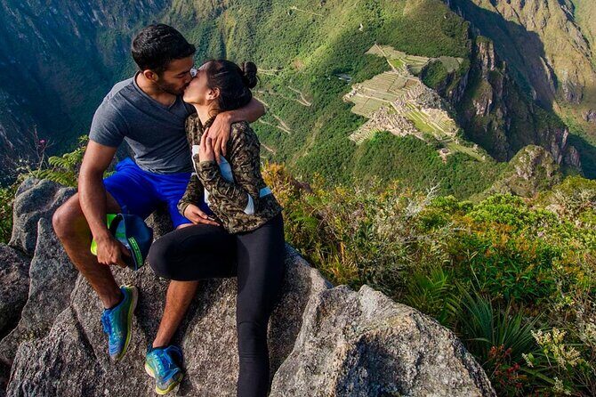 2 Days and 1 Night Private Tour in Machu Picchu and Huayna Picchu - Key Points