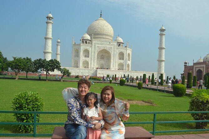2 Days Delhi and Taj Mahal Overnight Tour from Delhi by Car - Key Points