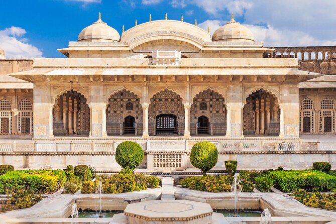 2 Days Private Golden Triangle Tour to Agra and Jaipur From Delhi - FAQs