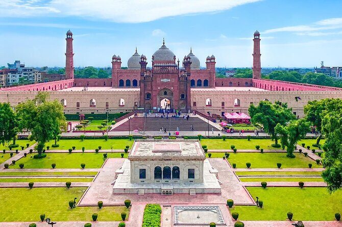 2 Days Private Guided Tour in Lahore - Exploring Lahore in Two Days: A Deep Dive into History, Culture, and Vibrancy