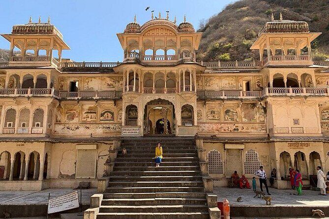 2 Days Private Luxury Jaipur City Tour with Professional Guide - FAQs