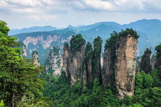 2 Days Zhangjiajie Private Tour for Avatar Mountain Discovery - In-Depth Tour Review: What to Expect from 2 Days in Zhangjiajie