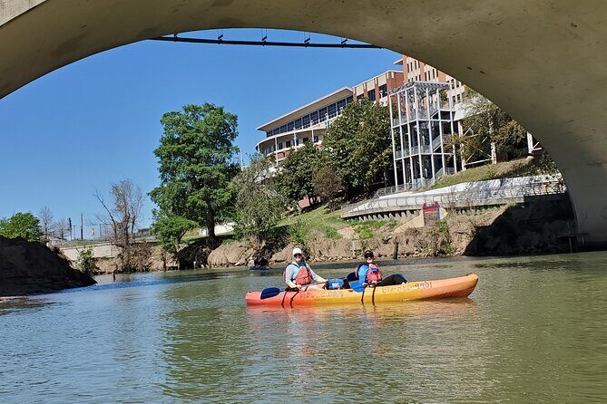 2-Hour Downtown Houston Skyline Paddleboard and Kayak Rentals - First Impressions: The 2-Hour Downtown Houston Skyline Paddleboard and Kayak Tour