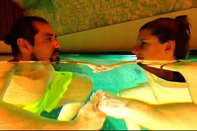 2 Hour Floating Harmony Couples Course - A Unique Water-Based Bonding Experience in Zurich