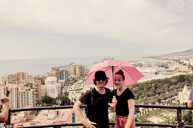2-Hour French Guided Walking Tour in Malaga - The Sum Up