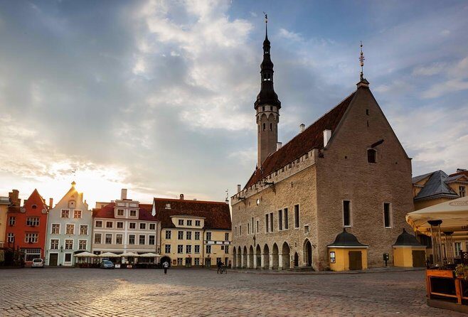 2-Hour Guided Walking Tour of Tallinn - A 2-Hour Guided Walking Tour of Tallinn: Your Best Introduction to Estonia’s Capital