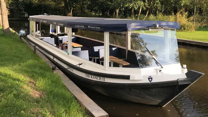 2 hour Luxury Private Closed Boat Tour with Local Guide - A Detailed Review of the 2-Hour Luxury Private Closed Boat Tour in Giethoorn