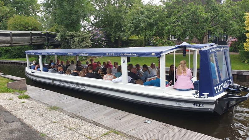 2 hour Luxury Private Closed Boat Tour with Local Guide - Is This Tour Right for You?