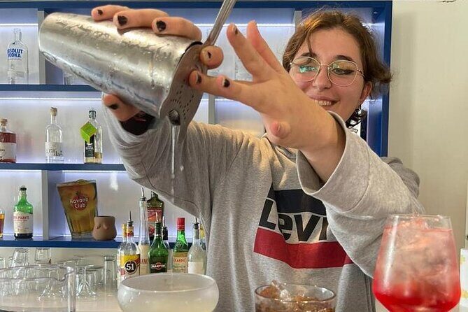 2-Hour Mixology Lesson with Professional Bartender in Milan - Who Should Consider This Experience?