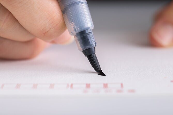2 Hour Onsen Calligraphy Experience - Key Points