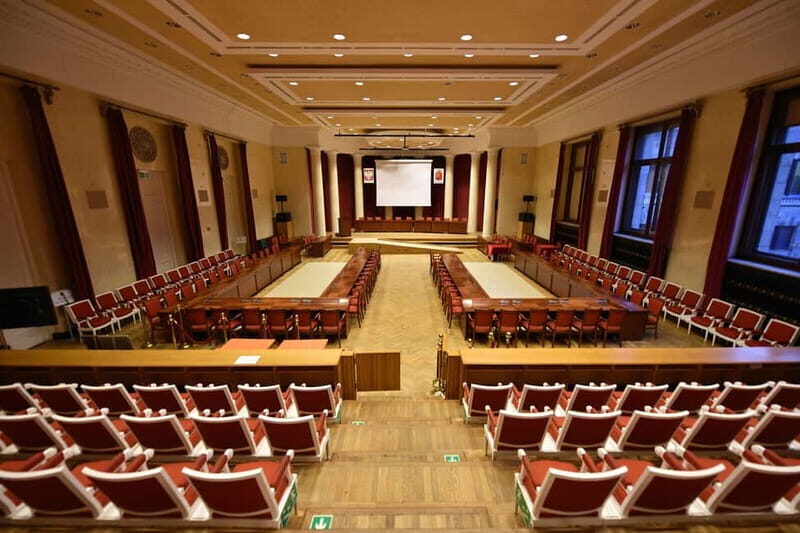 2 hour: Palace of Culture & Science Guided Tour in English - Practical Details and Value