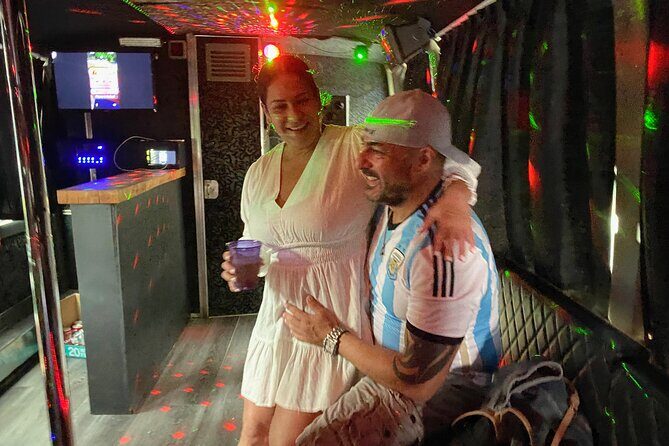 2-hour Party Bus Traveling to Miami Downtown, Brickell and Little Havana - Key Points