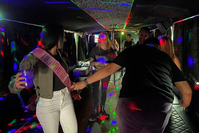 2-hour Party Bus Traveling to Miami Downtown, Brickell and Little Havana - Who will enjoy this tour?