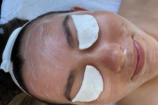2-Hour Private Botanical Facial with Hand Dip Experience - A Deeply Relaxing Escape: The 2-Hour Private Botanical Facial with Hand Dip Experience in Oahu
