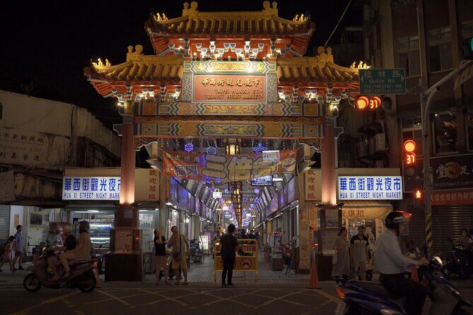 2-Hour Private Longshan Temple Walking Tour - Practical Details and What to Expect