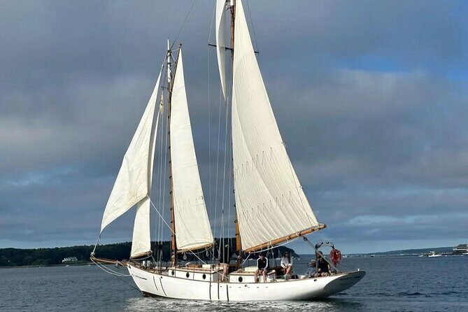 2-Hour Private Morning Charter on Heart's Desire in Casco Bay - The Experience: What to Expect