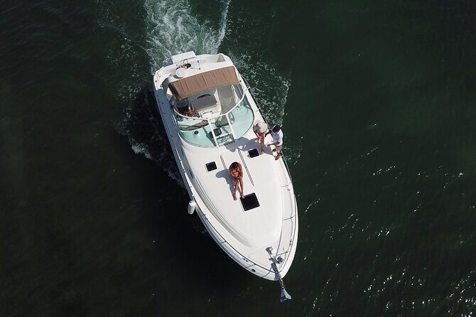 2-hour Private Sunset Cruise on a luxury yacht in Cancun Bay 25P18 - Who Should Book This Experience?