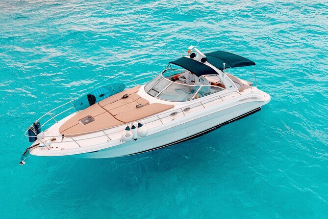 2 hour private Yacht Adventure in Cancún - A Stylish and Scenic 2-Hour Yacht Adventure in Cancun