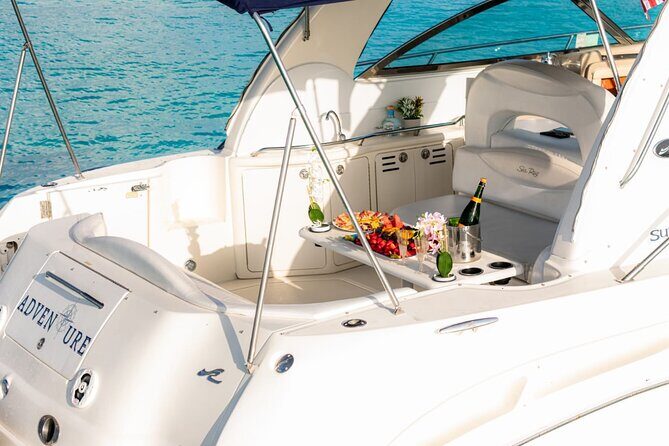 2 hour private Yacht Adventure in Cancún - FAQs