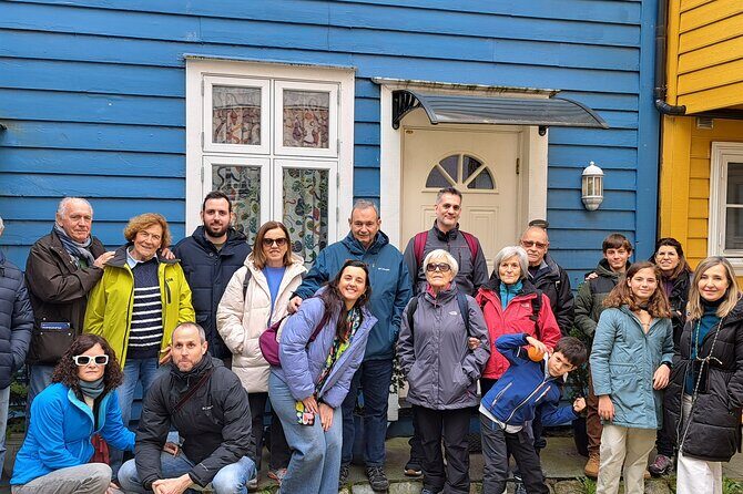 2 Hour Shared Walking Tour of Bergen - Key Points