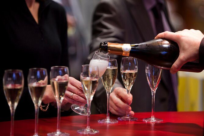 2 Hour Sparkling Wine Tasting and visit in Beaune - The Sum Up