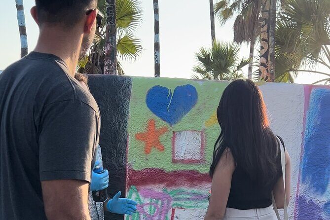 2 Hour Spray Paint in Famous Venice Art Walls - Experience a 2-Hour Spray Paint Session at Venice Art Walls