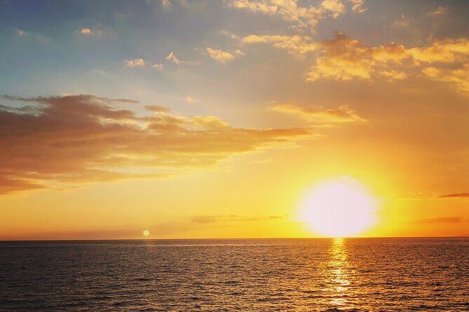 2 hour Tiki Pub Sensational Sunset Cruise (Adults only) - A Detailed Look at the 2-Hour Tiki Pub Sunset Cruise