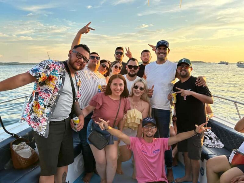 2-hour tour in Cartagena Sunset View in party boat - FAQs