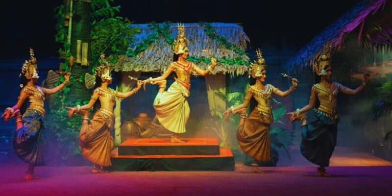 2 Hour Traditional Dinner Show with Free Transfer - Who Will Love This Tour?