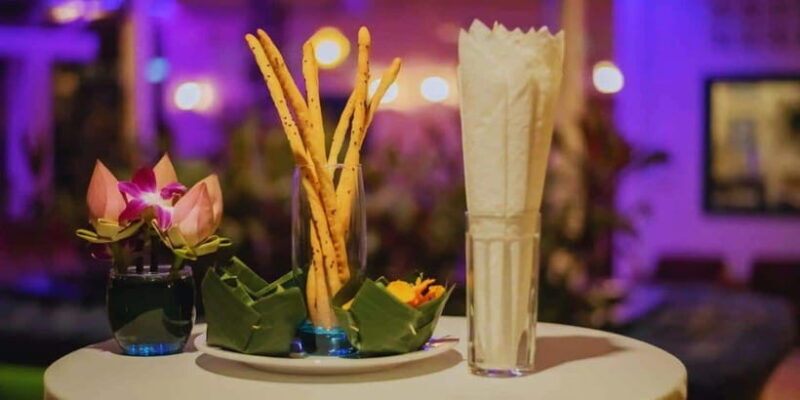 2 Hour Traditional Dinner Show with Free Transfer - The Sum Up