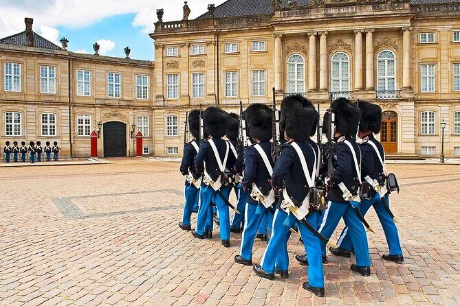 2-Hour Walking Introduction to Copenhagen and its Main Sights - An authentic, practical introduction to Copenhagen